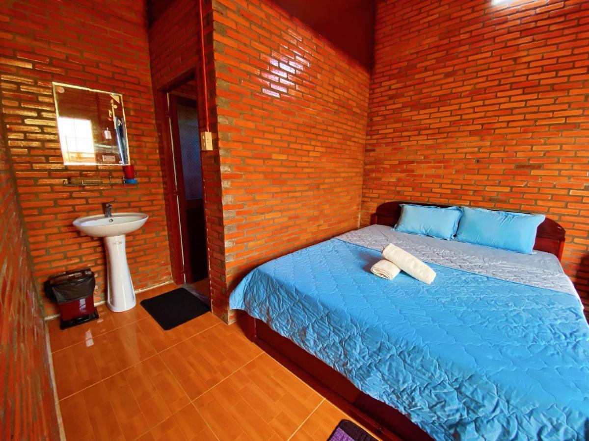 Nam Cat Tien Homestay Екстер'єр фото