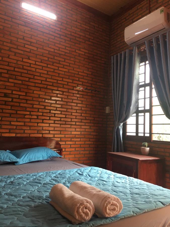 Nam Cat Tien Homestay Екстер'єр фото